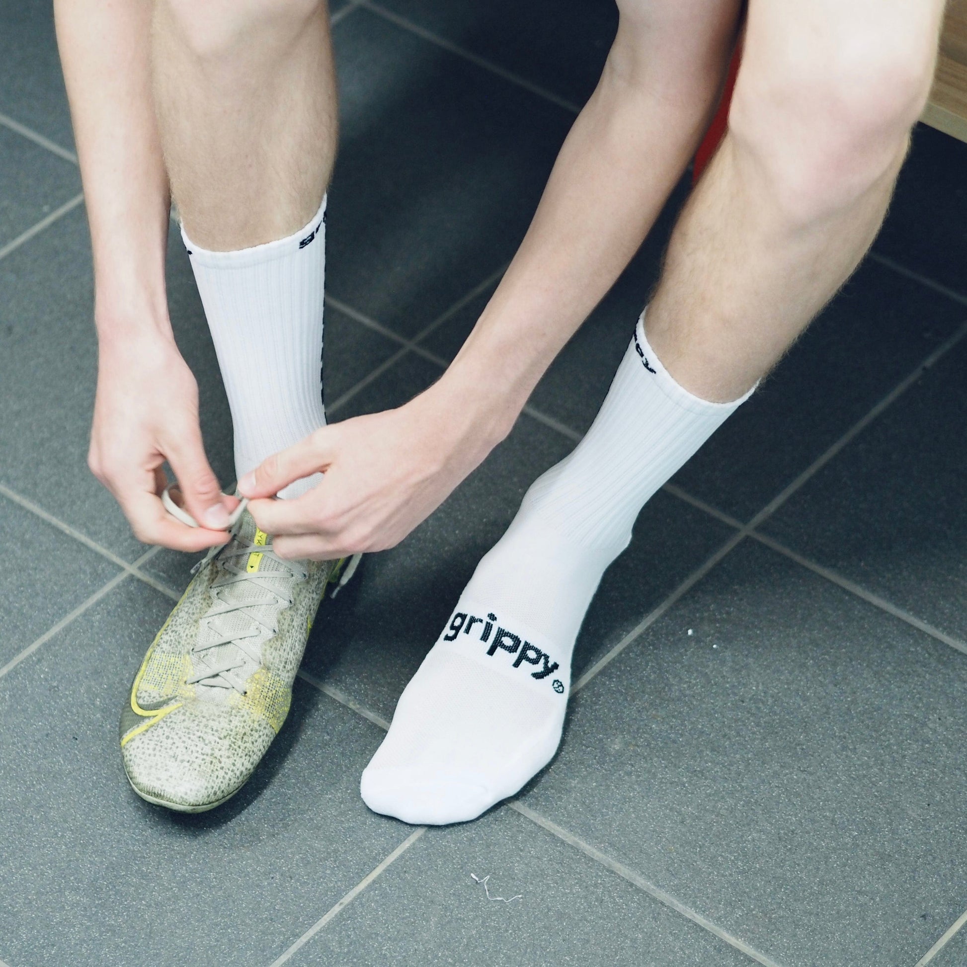 F4 - Non Slip Athlete Grip Socks - White